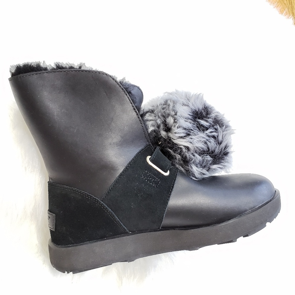 NWT UGG+VIBRAM PURE Poms - Picture 5 of 6